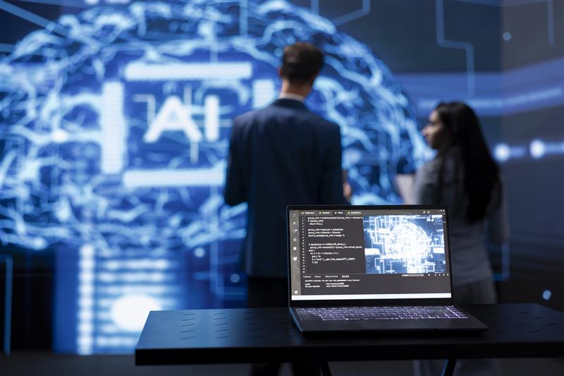 Sistema de Gestão de Inteligência Artificial simulado por imagem de computador com pessoas ao fundo